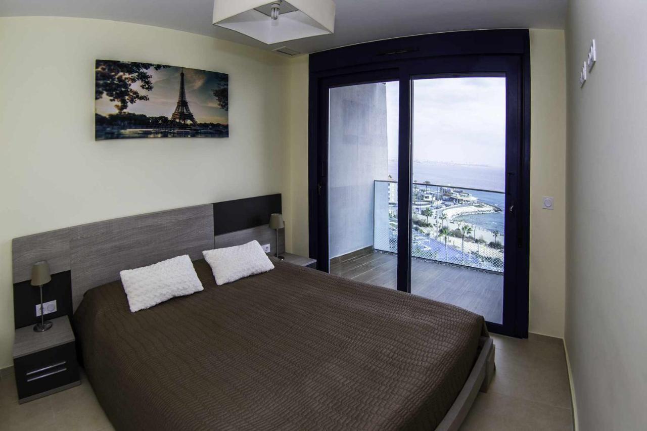 Apartamento Sea Senses Victoria Frente Al Mar Torrevieja Exterior photo